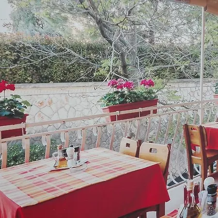 Downtown Durdica Apartment *